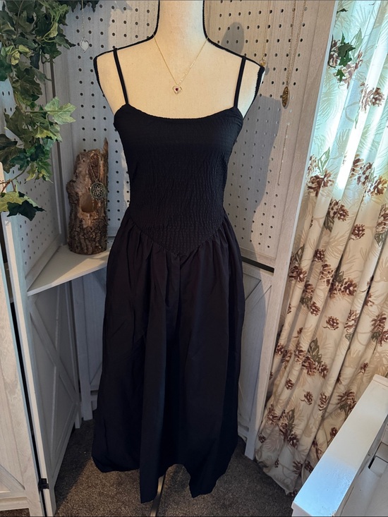 Quince Dresses & Skirts - Quince Organic Cotton Smocked Maxi Dress – Black – Size XS